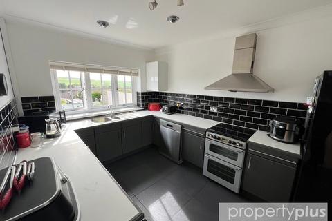 undefined, The Heathlands, Porth, Rhondda Cynon Taff, CF39