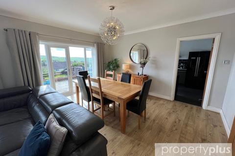 undefined, The Heathlands, Porth, Rhondda Cynon Taff, CF39