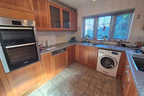 undefined, Marsh Road, Luton, Bedfordshire, LU3 2QF