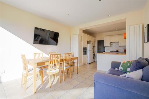 4 bedroom townhouse for sale, St. Leonards Road, Windsor