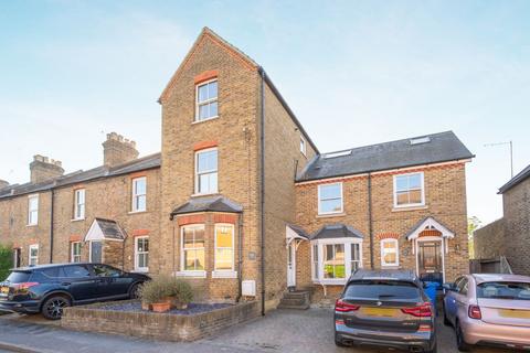 St. Leonards Road, Windsor