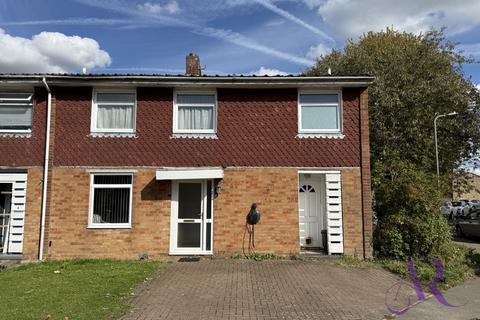 undefined, Whitethorns, Newport Pagnell