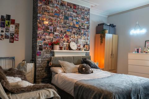 8 bedroom house to rent, Victoria Road, Leeds