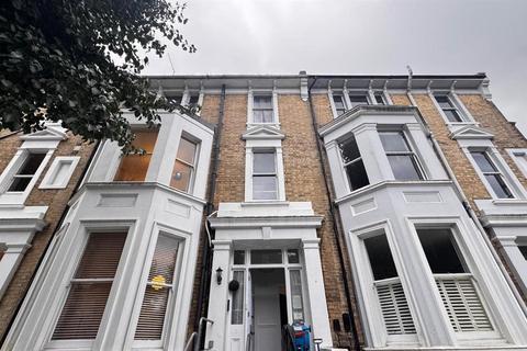 7 bedroom house share to rent, Denmark Villas, Hove