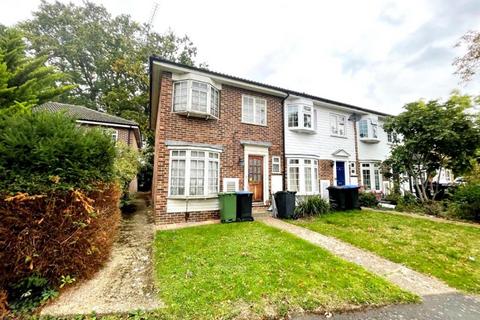 undefined, Woking, Surrey, GU22