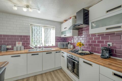 3 bedroom terraced house for sale, Loxley Close, Redditch, B98