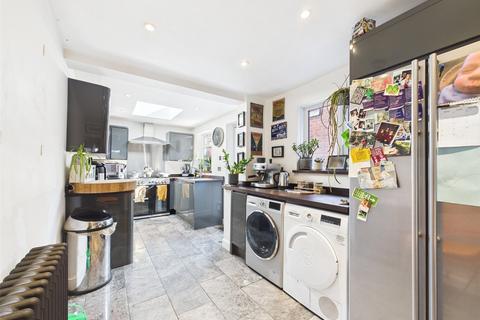 19 Vauxhall Road, Gloucester, GL1 4EY