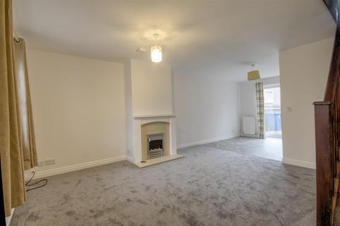 3 bedroom townhouse to rent, Westwood, Carleton