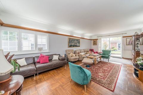 5 bedroom bungalow for sale, Great West Road, Isleworth TW7