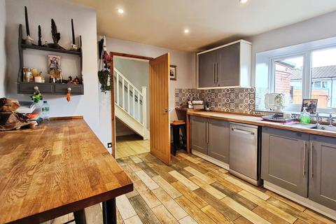 3 bedroom terraced house for sale, Morehall View, Wharncliffe Side, S35