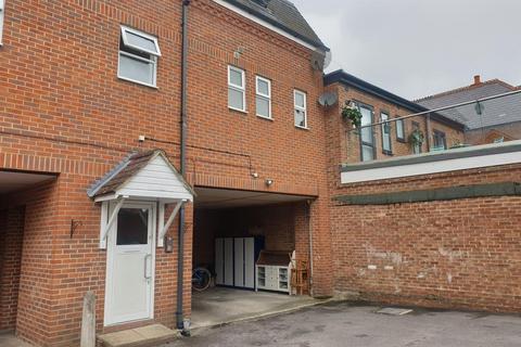 1 bed flat/apartment for rent in Camp Road, Farnborough GU14