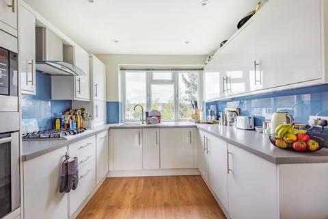 2 bedroom flat for sale, Barston Road, West Norwood, London, SE27