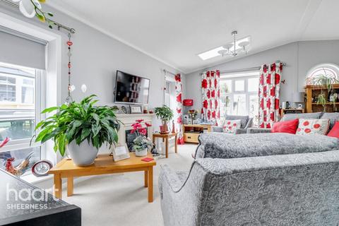 undefined, Warden Road, Eastchurch