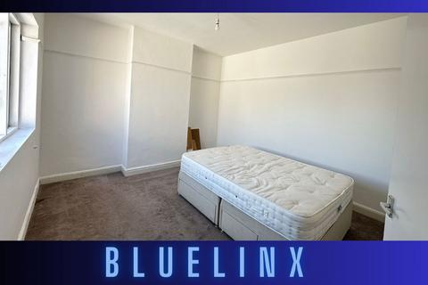 1 bedroom in a house share to rent, Warwick Road, Solihull B91