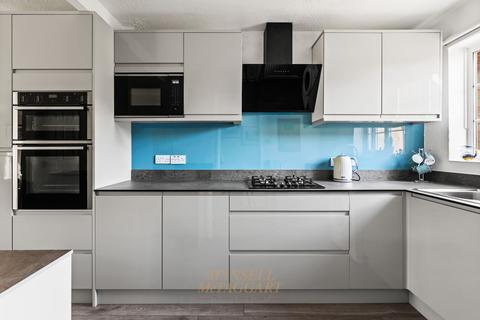 undefined, Lyric Close, Crawley RH10