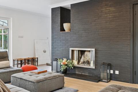 undefined, Montrose Gardens, Oxshott, Leatherhead, Surrey, KT22