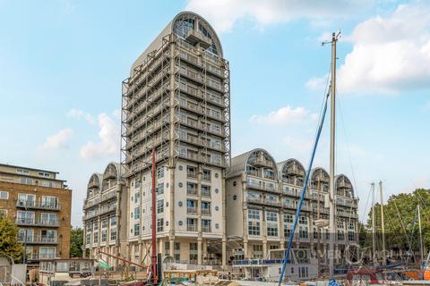 3 bedroom flat for sale, Sweden Gate, Baltic Quay, SE16