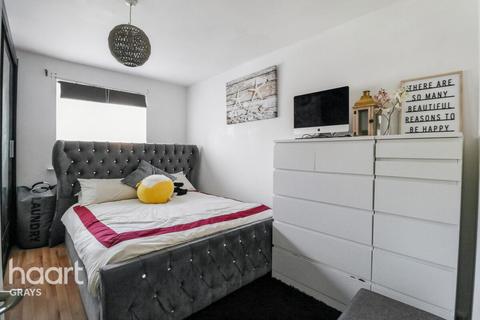 undefined, Wingrove Drive, Purfleet