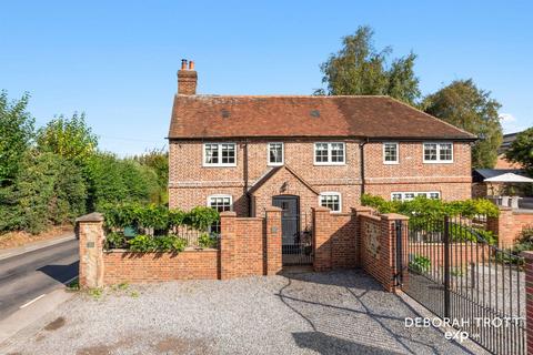 undefined, Wateringbury Road, East Malling ME19