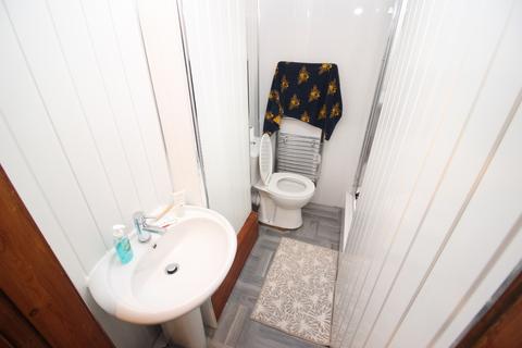 8 bedroom terraced house to rent, Regent Park Terrace, Leeds LS6