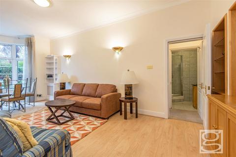 2 bedroom apartment to rent, Hall Road, St John's Wood, NW8