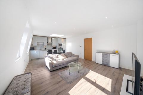 1 bedroom flat for sale, Coombe Lane, London SW20