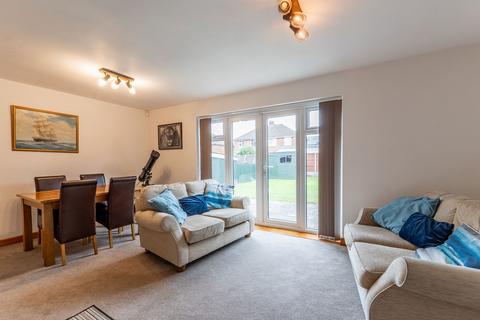 undefined, Beaconsfield, Luton