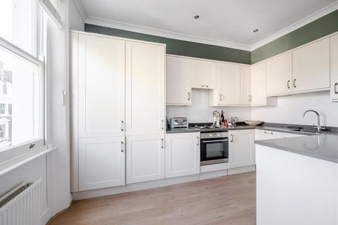 2 bedroom flat for sale, Linden Gardens, London, W2