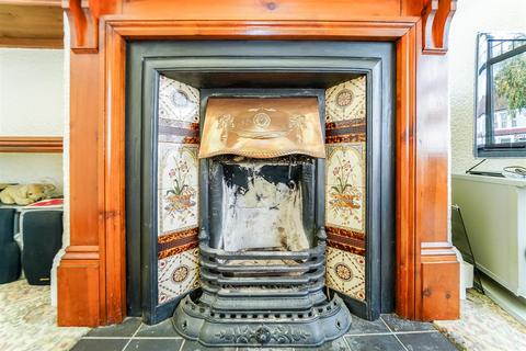3 bedroom terraced house for sale, Higham Station Avenue, London E4