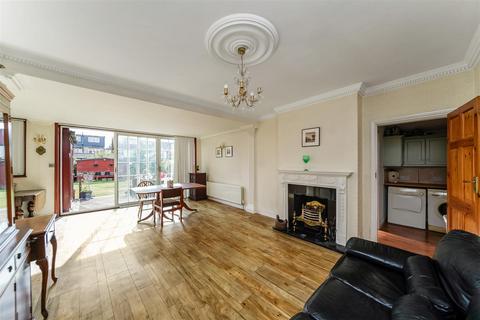 undefined, Higham Station Avenue, London E4