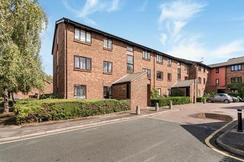 2 bedroom flat for sale, Allendale Close, London, SE5