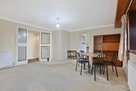 2 bedroom flat for sale, Allendale Close, London, SE5