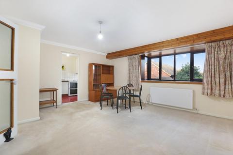 2 bedroom flat for sale, Allendale Close, London, SE5