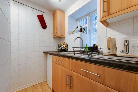 1 bedroom flat for sale, Fellows Road, London NW3