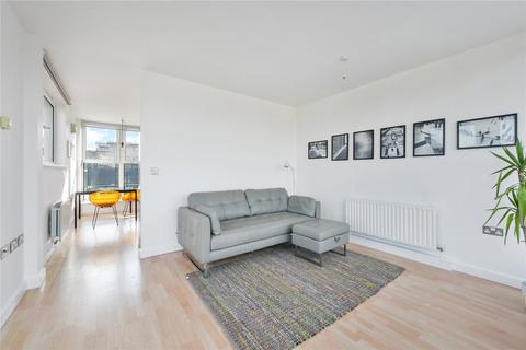 2 bedroom apartment to rent, Bartlett Mews, London, E14