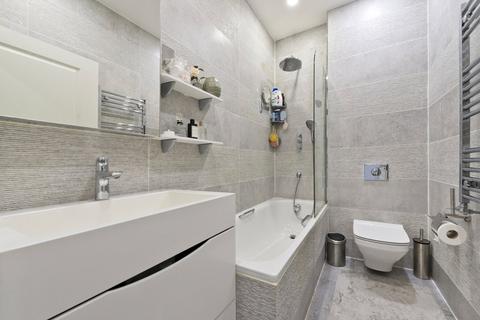 3 bedroom apartment for sale, Shepherds Hill, Highgate