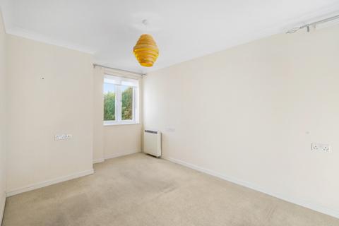 1 bedroom flat for sale, Swallows Court, Pool Close, Spalding, Lincolnshire, PE11