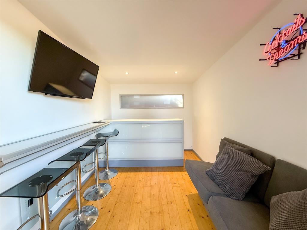 Built In Bar