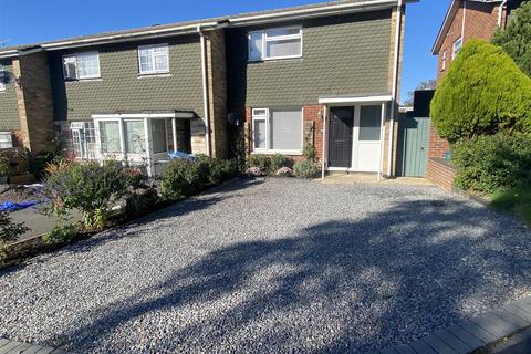 2 bedroom end of terrace house for sale, Old Farm Road, Poole BH15