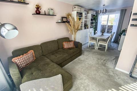 2 bedroom end of terrace house for sale, Old Farm Road, Poole BH15
