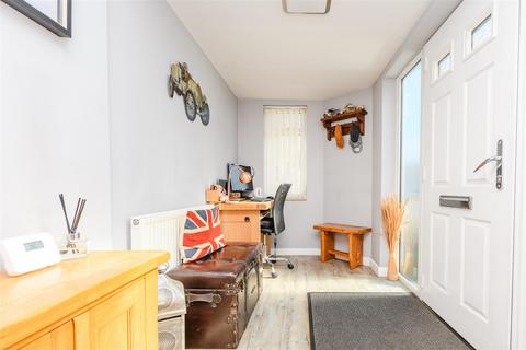 5 bedroom chalet for sale, Marling Way, Gravesend, Kent