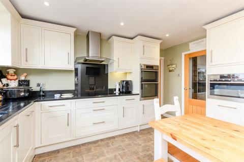 5 bedroom chalet for sale, Marling Way, Gravesend, Kent