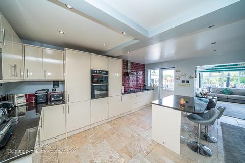 3 bedroom semi-detached house for sale, Norton East Road, Norton Canes, Cannock WS11