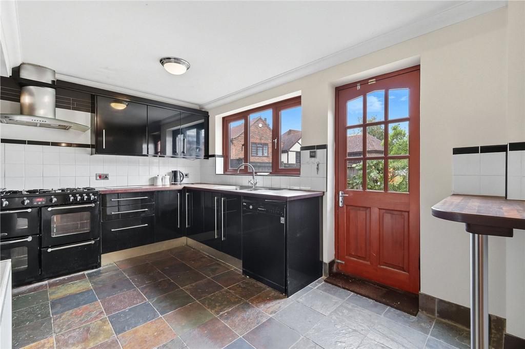 Fitted Kitchen