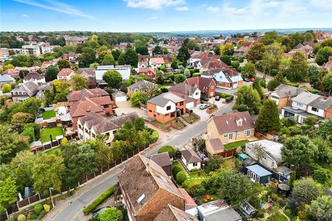 4 bedroom detached house for sale, Summerdale, Billericay, CM12