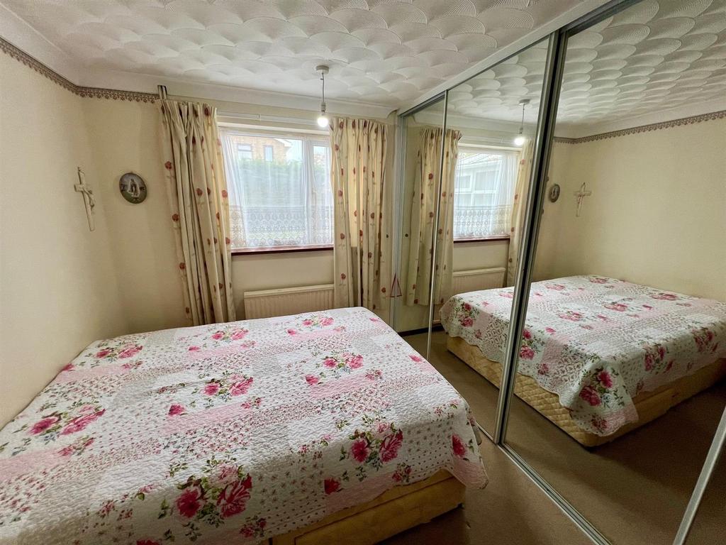 Bedroom1.jpg