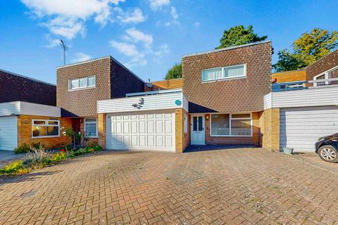 4 bedroom terraced house for sale, September Way, Stanmore, HA7