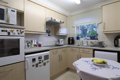 1 bedroom retirement property for sale, London Road, Redhill