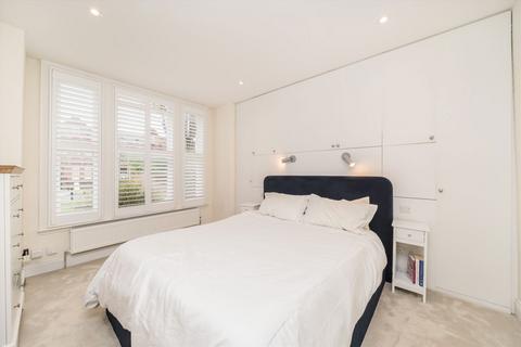 2 bedroom maisonette for sale, Bedford Hill, London SW12