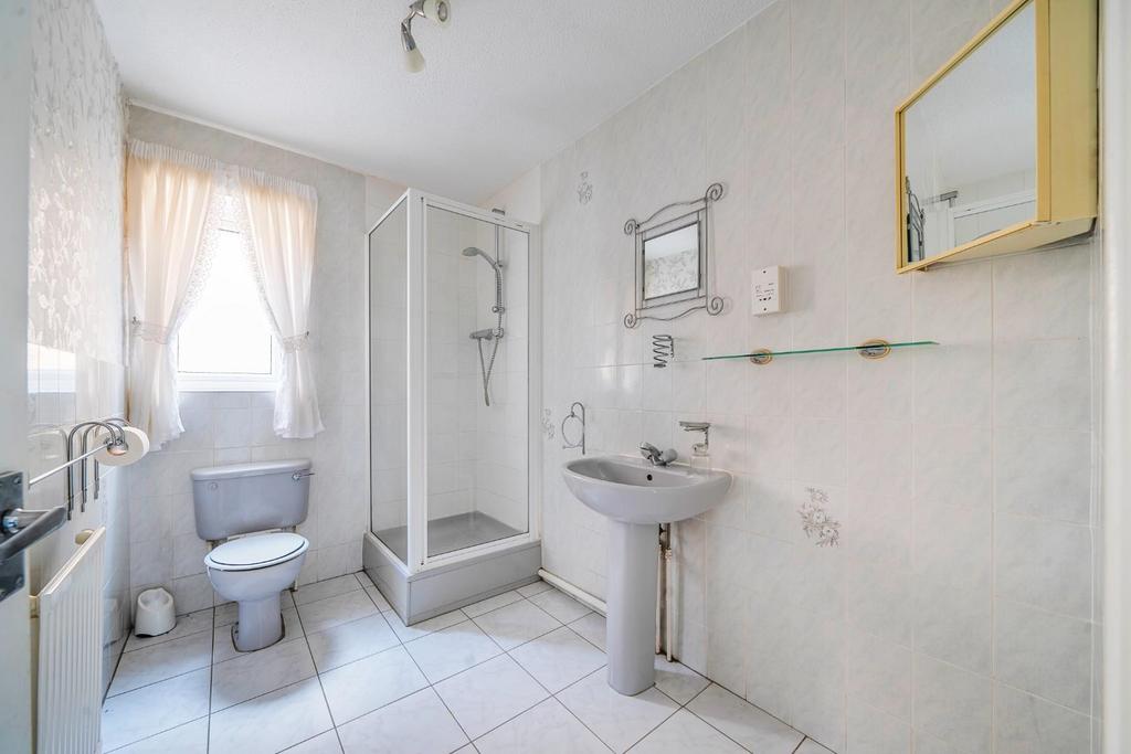 Shower room.jpg